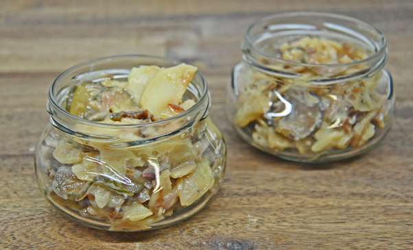 Berliner Kartoffelsalat im Glas (Vegan) Berliner Kartoffelsalat im Glas (Vegan) von Pannek seine Budike Catering